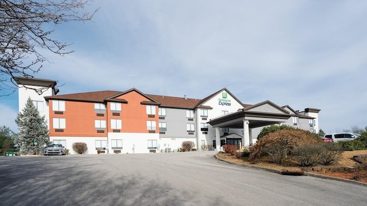 Gallery - Holiday Inn Express & Suites Knoxville-North-I-75 Exit 112 By Ihg