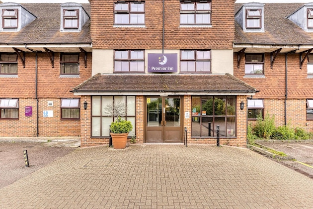 Gallery - Premier Inn London Gatwick Airport South
