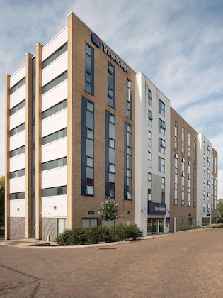 Gallery - Travelodge Manchester Salford Quays