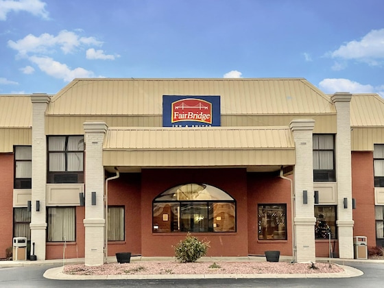 Gallery - Fairbridge Inn & Suites Fort Wayne