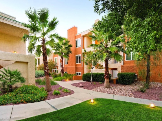 Gallery - Worldmark Las Vegas Tropicana