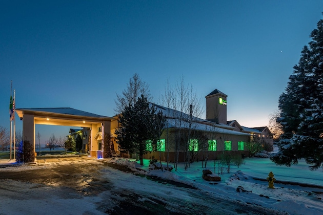 Gallery - Holiday Inn Express Hotel & Suites Raton By Ihg