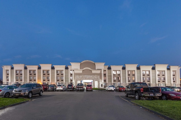 Gallery - Wingate By Wyndham Detroit Metro Airport