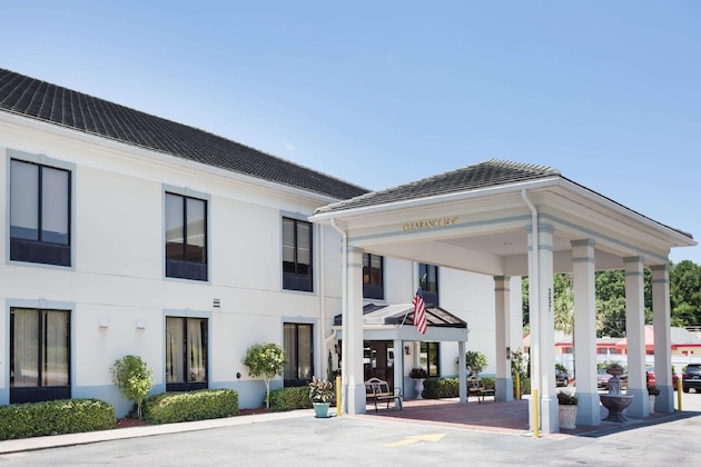 Gallery - Baymont By Wyndham Savannah Garden City