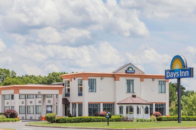 Gallery - Days Inn By Wyndham Windsor Locks   Bradley Intl Airport