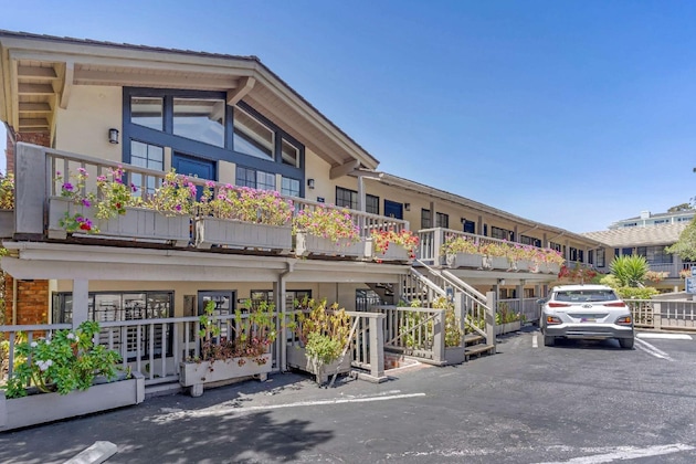 Gallery - Comfort Inn Carmel By The Sea