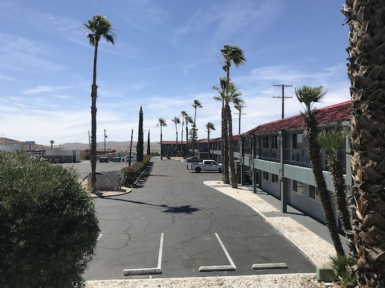 Gallery - Economy Inn Barstow