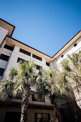Gallery - The Cook Hotel And Conference Center At Lsu