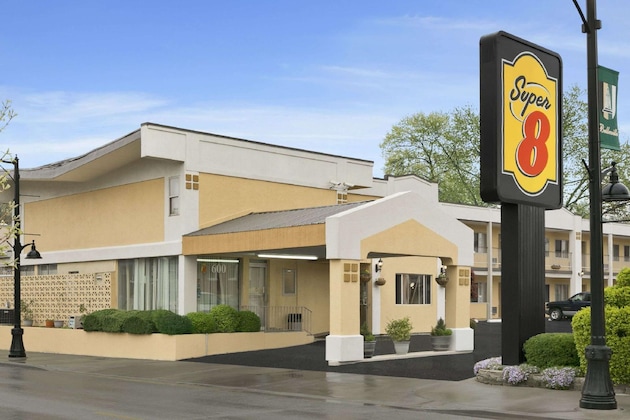 Gallery - Super 8 By Wyndham Belleville Il St. Louis Area
