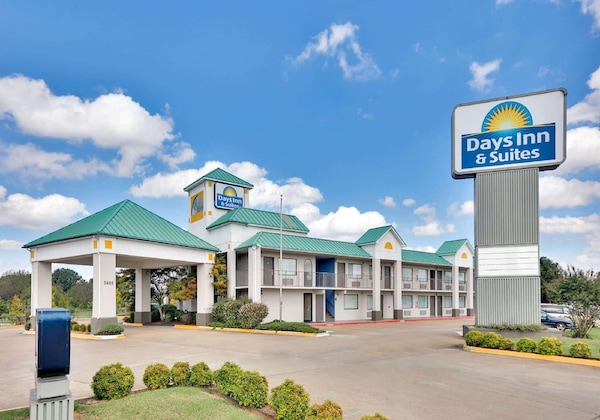 Gallery - Days Inn & Suites By Wyndham Bentonville