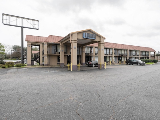 Gallery - Oyo Hotel Bossier City La - Red River