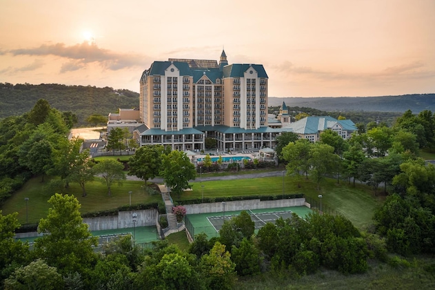 Gallery - Chateau On The Lake Resort Spa And Convention Center