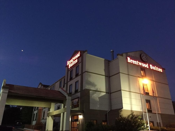 Gallery - Brentwood Suites