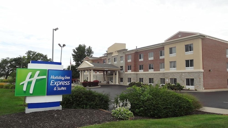 Gallery - Holiday Inn Express Hotel & Suites Indianapolis North Carmel By Ihg