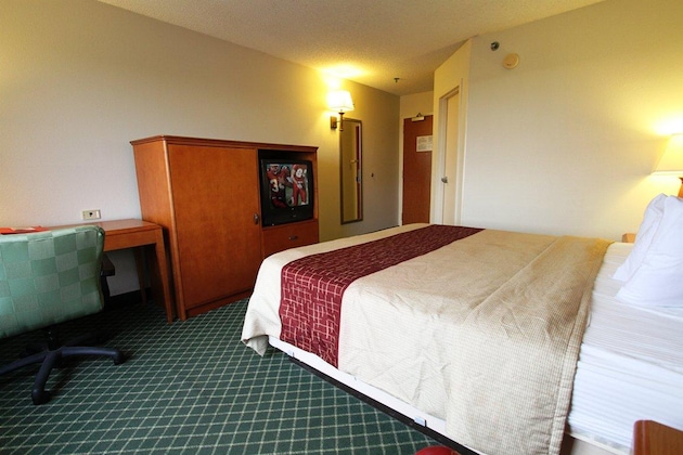 Gallery - Red Roof Inn Cedar Rapids