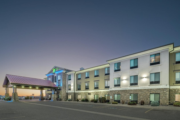 Gallery - Holiday Inn Express Hotel & Suites Belgrade By Ihg