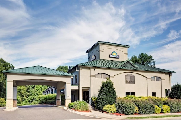 Gallery - Days Inn Chapel Hill