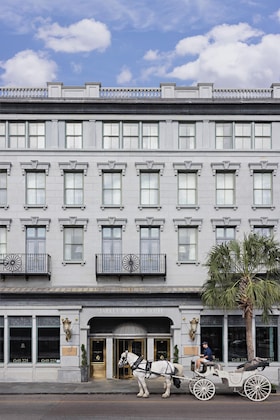 Gallery - Market Pavilion Hotel
