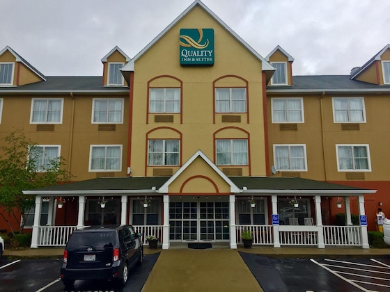 Gallery - Quality Inn & Suites Cincinnati Sharonville
