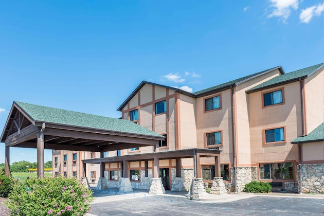 Gallery - Super 8 By Wyndham Columbia East