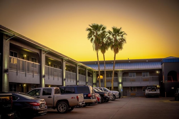 Gallery - Rodeway Inn & Suites Corpus Christi Northwest