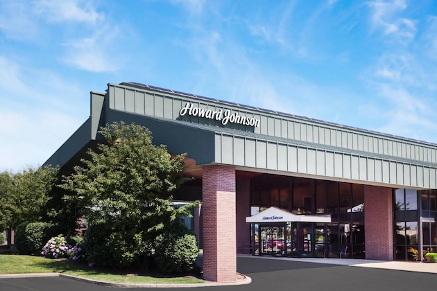 Gallery - Howard Johnson By Wyndham Evansville East