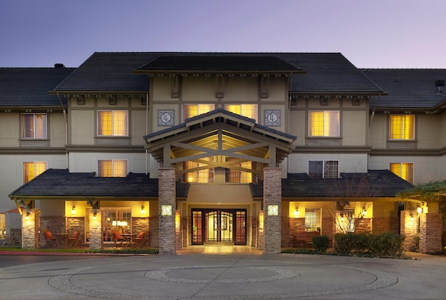 Gallery - Larkspur Landing Folsom - An All-Suite Hotel