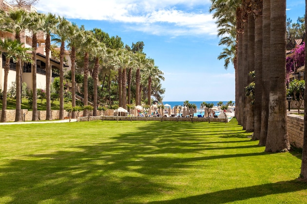Gallery - Club Melas Privé