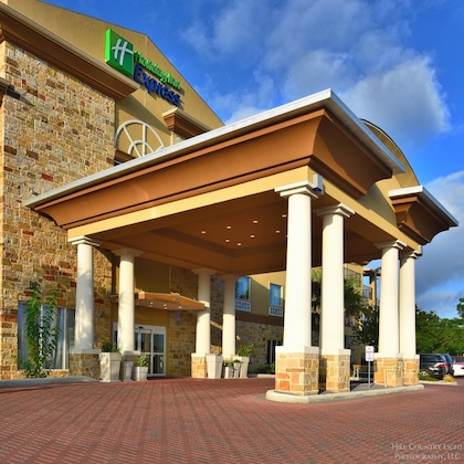Gallery - Holiday Inn Express & Suites Fredericksburg By Ihg