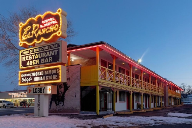 Gallery - Historic El Rancho Hotel