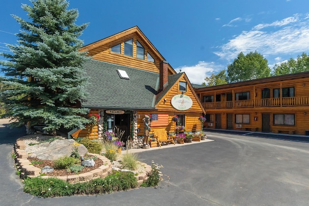 Gallery - Spirit Lake Lodge