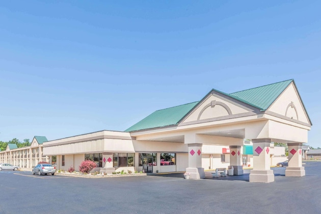 Gallery - Ramada By Wyndham Grayling Hotel & Conference Center