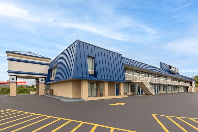 Gallery - Days Inn By Wyndham Harrisonburg
