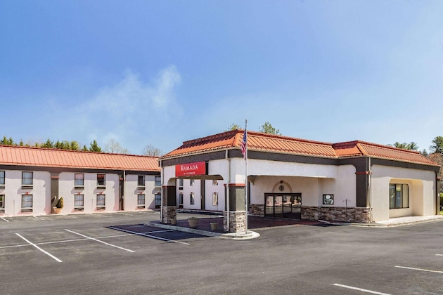 Gallery - Ramada By Wyndham Hendersonville