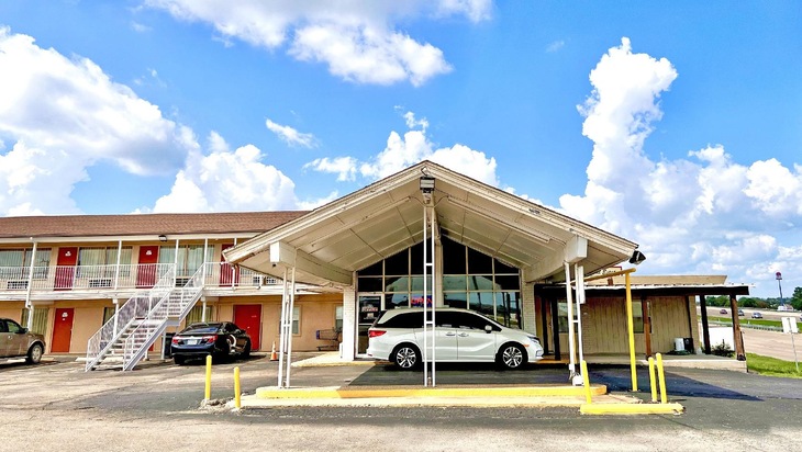 Gallery - Thunderbird Motel Hillsboro