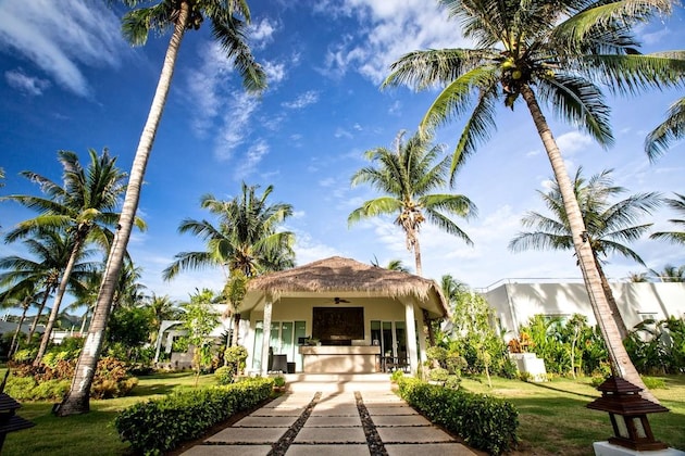 Gallery - The Beach Village Resort