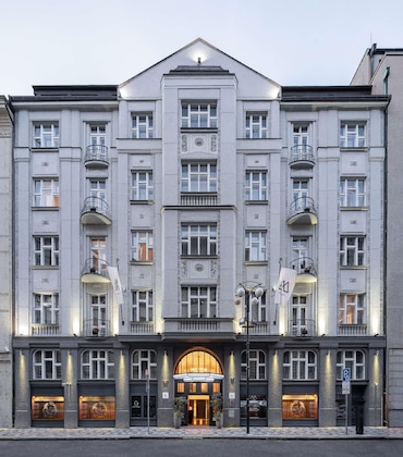 Gallery - The Emblem Hotel