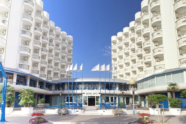 Gallery - Hr Resort