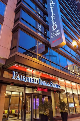 Gallery - Fairfield Inn & Suites Chicago Downtown River North