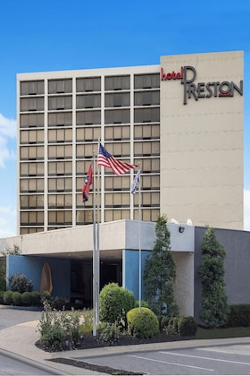 Gallery - Hotel Preston
