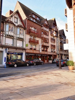 Gallery - Le Trophée By M Hôtel & Spa