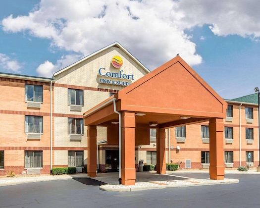 Gallery - Comfort Inn & Suites Near Tinley Park Amphitheater