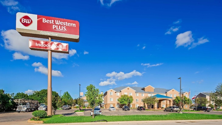Gallery - Best Western Plus Cutting Horse Inn & Suites