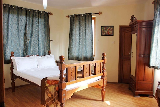 Gallery - Bardays Inn