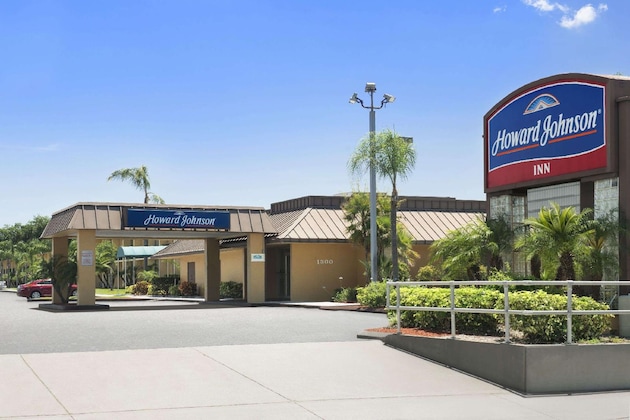 Gallery - Howard Johnson By Wyndham Winter Haven Fl