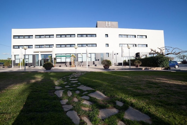 Gallery - Brea's Hotel