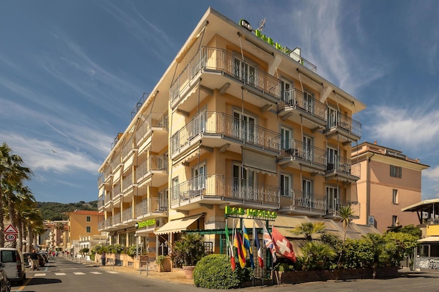 Gallery - B&B Hotel Diano Marina Palace