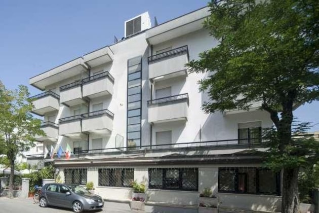 Gallery - Hotel Betty