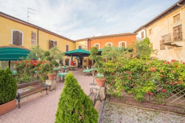 Gallery - Hotel Antichi Cortili