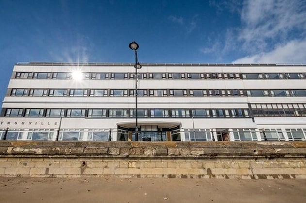 Gallery - Trouville Hotel By Compass Hospitality